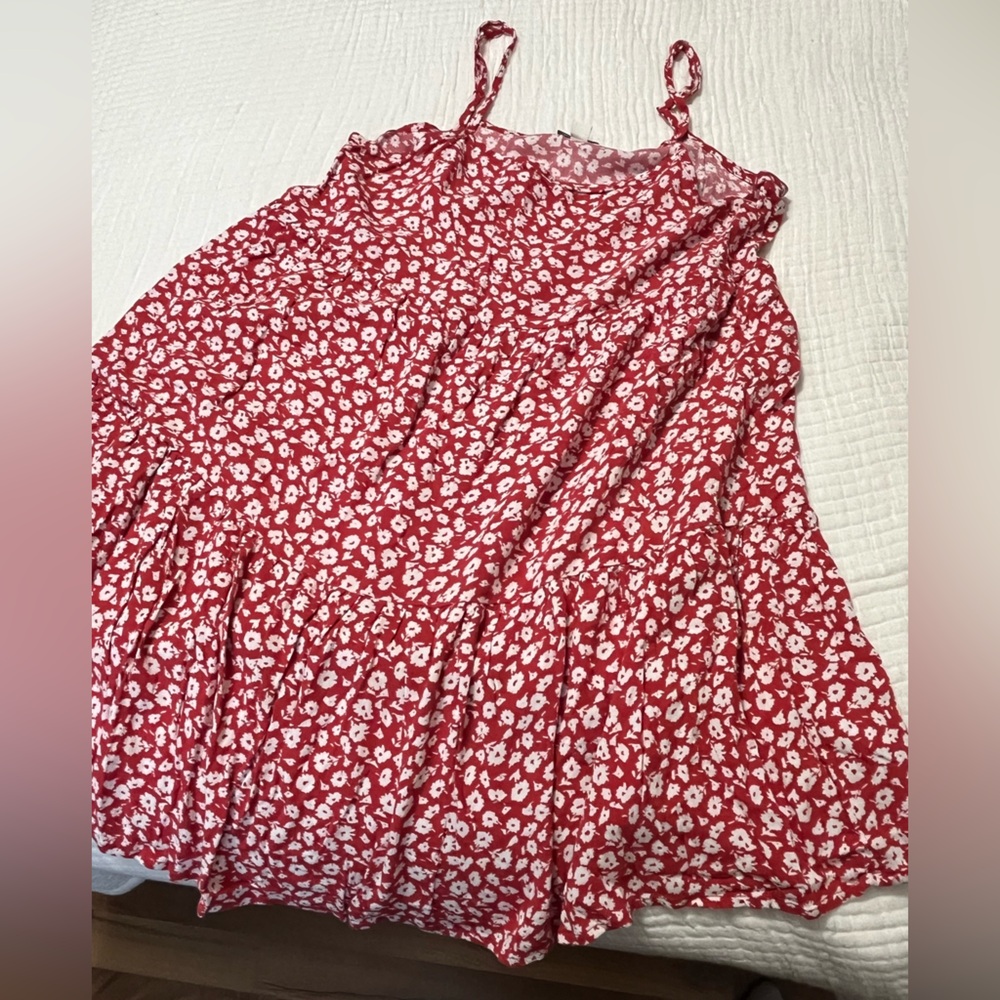 American Eagle Outfitters Red and White Floral Spaghetti Strap Tank - Picture 4 of 6
